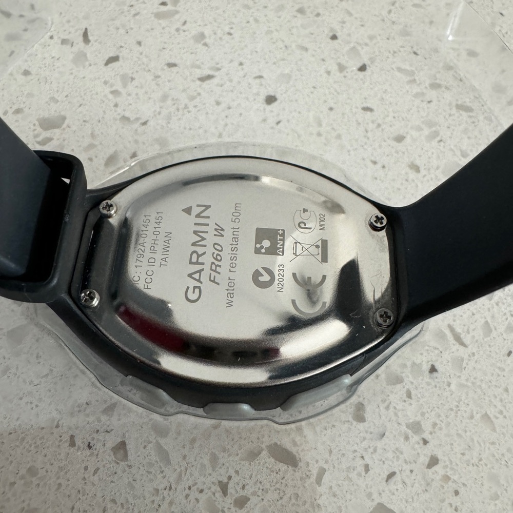 Garmin FR60 - Picture 2 of 5